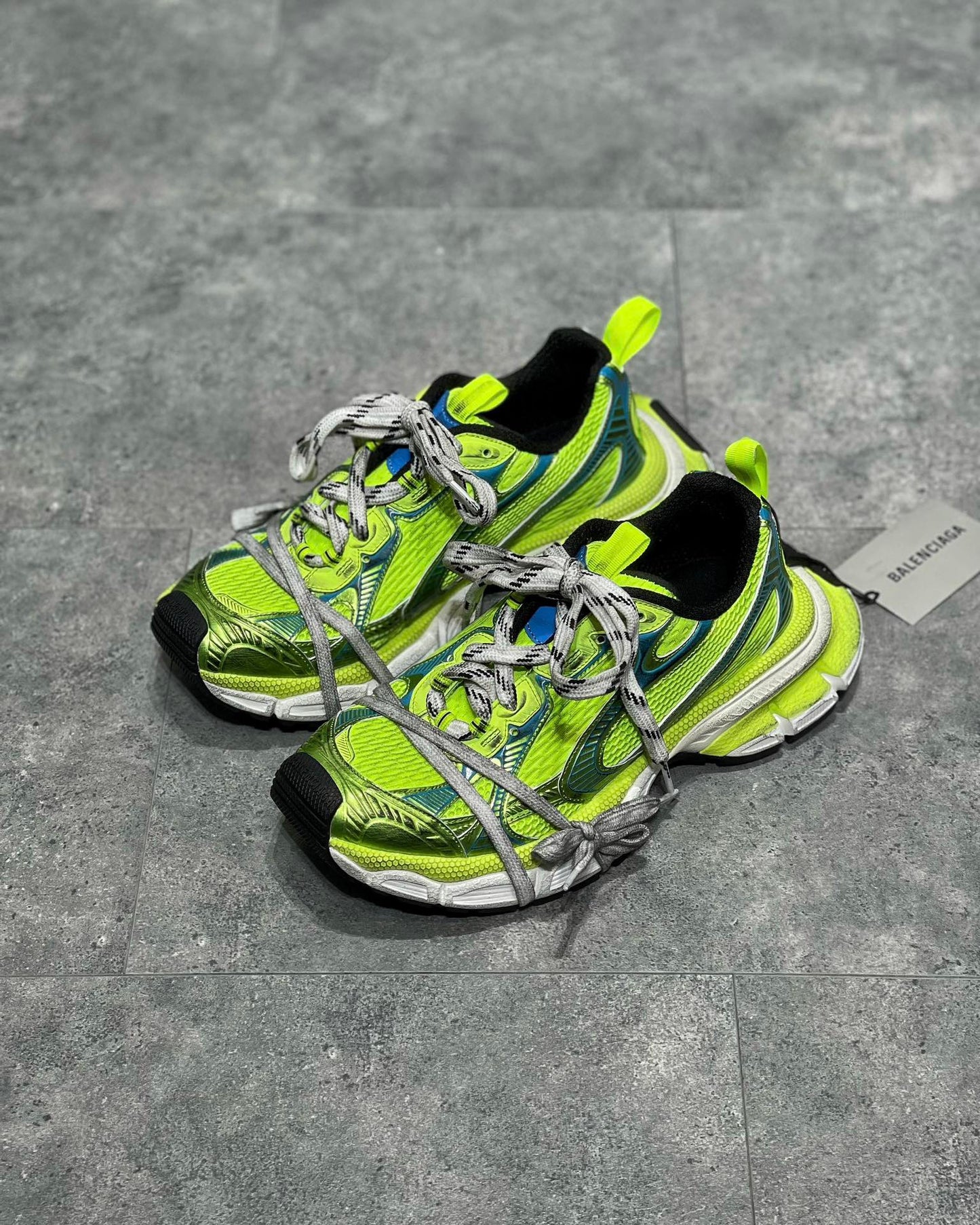 BAL 3XL TRAINERS