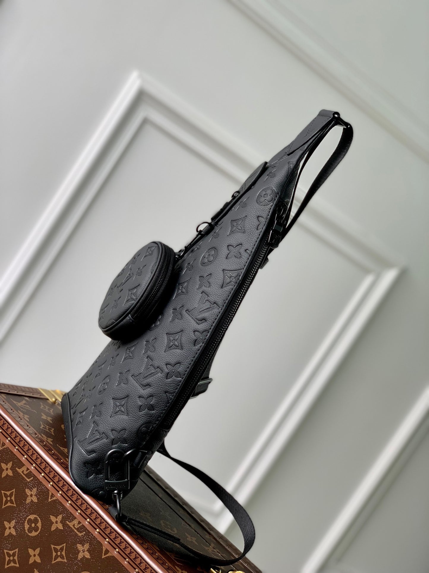 LOU DUO SLING BAG
