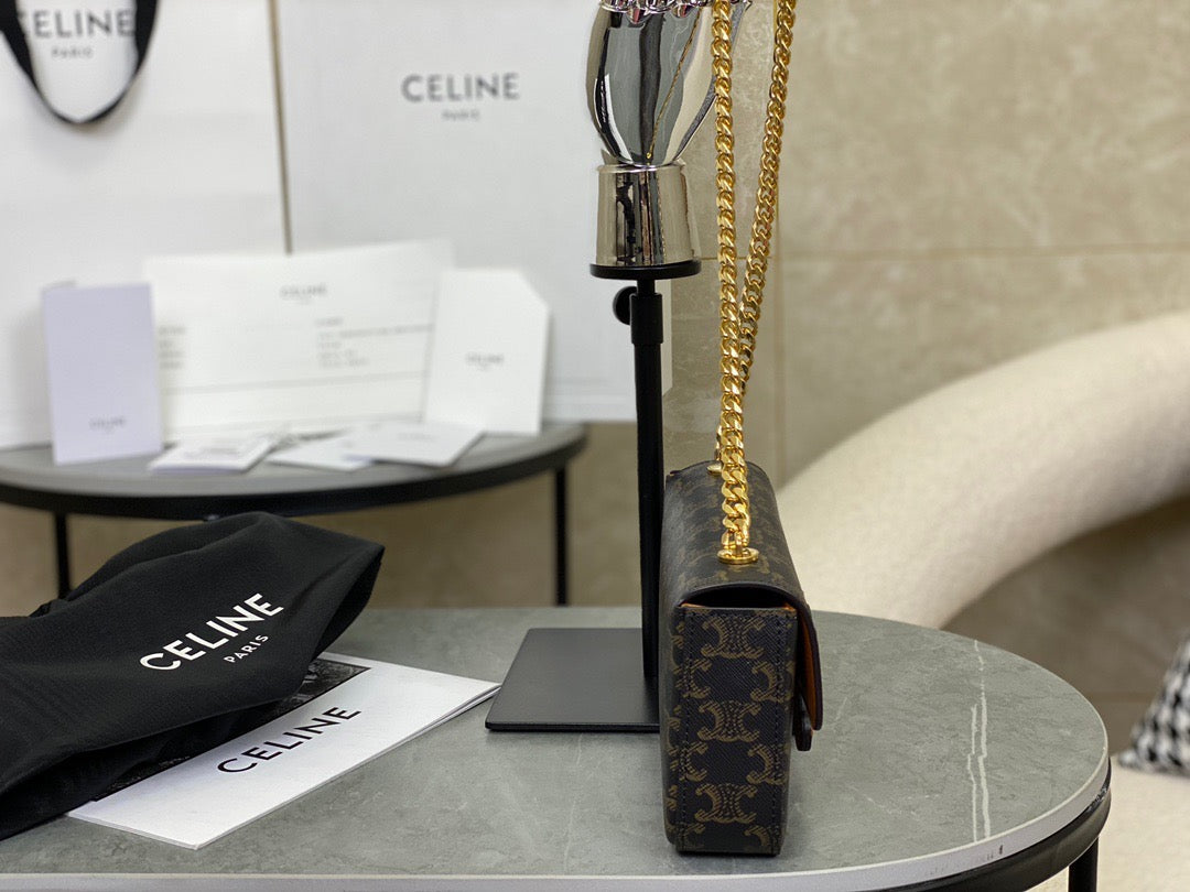 CEL TRIOMPHE SHOULDER BAG