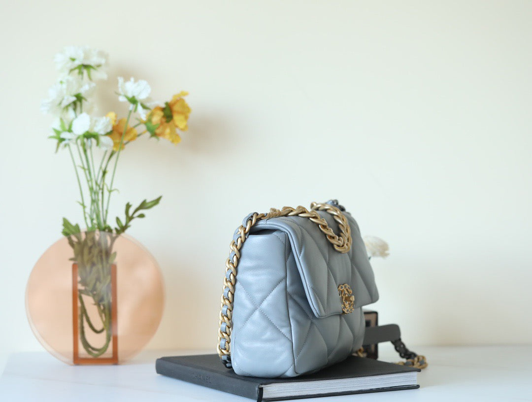 CC 19 BAG