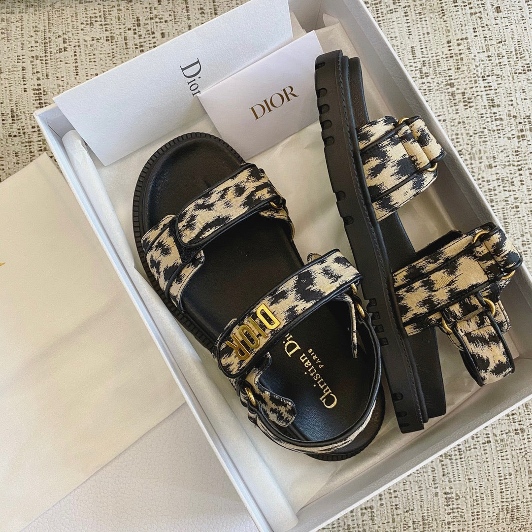 CD SANDALS