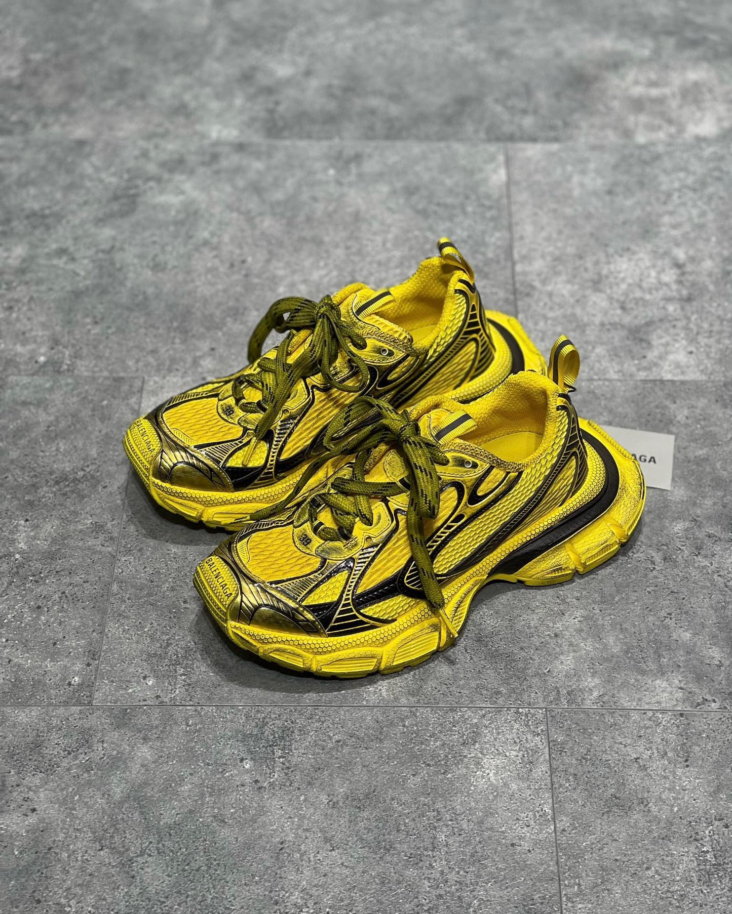 BAL 3XL TRAINERS