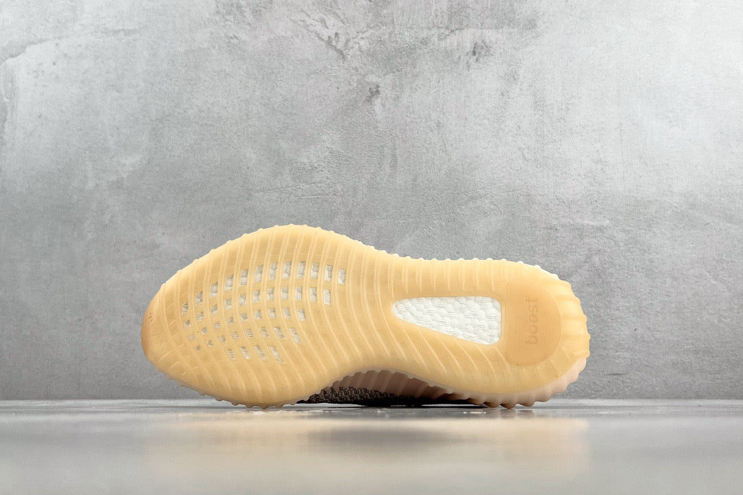 YEEZY BOOST 350 V2