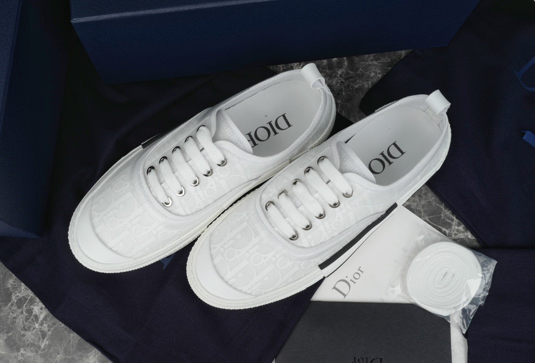 CD B23 SNEAKERS