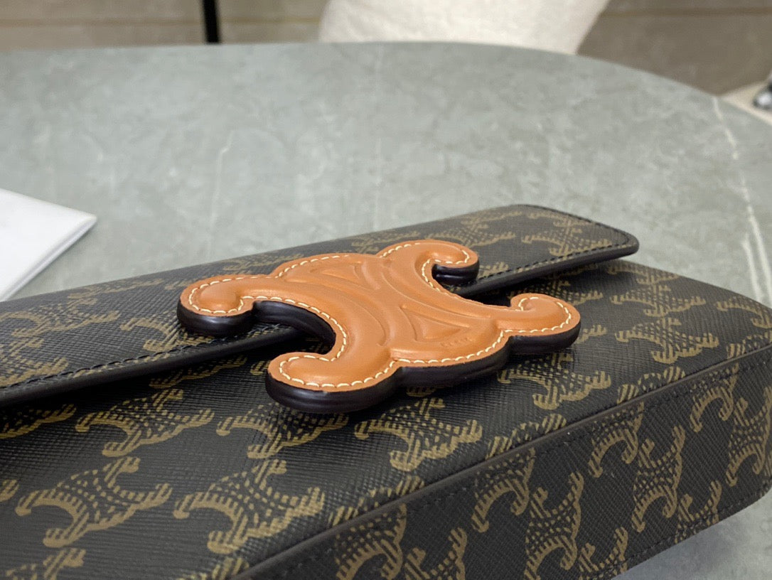 CEL TRIOMPHE SHOULDER BAG