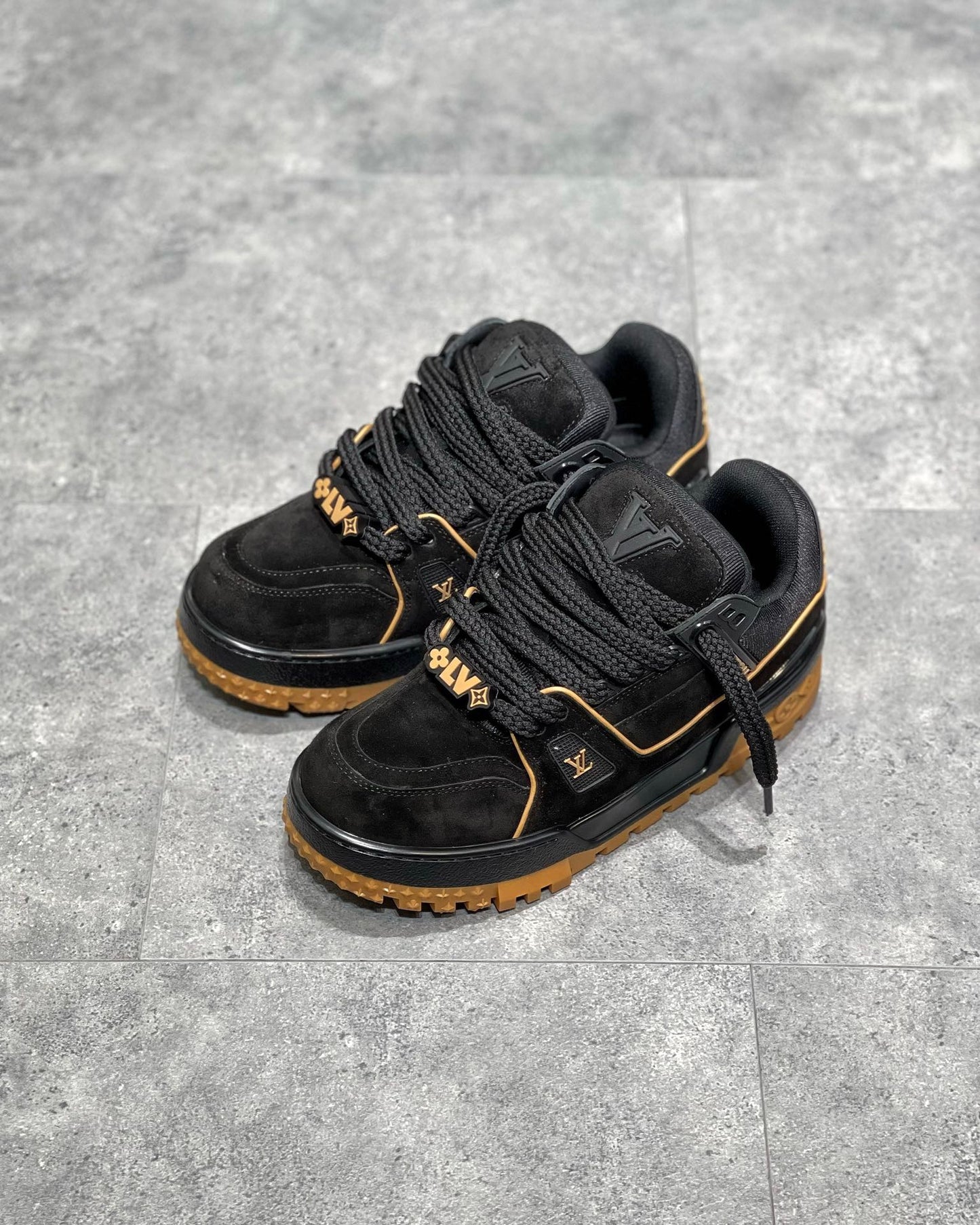 LOU TRAINERS