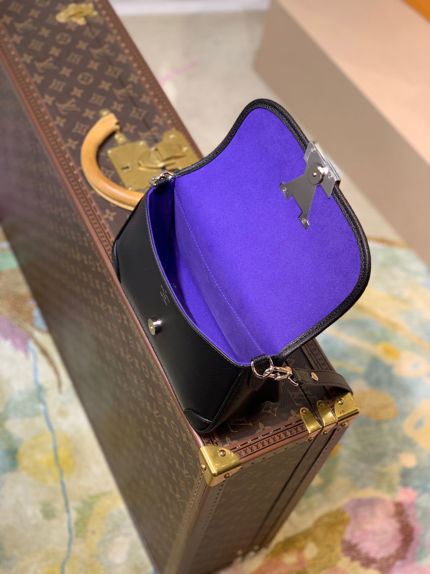 LOU BUCI BAG