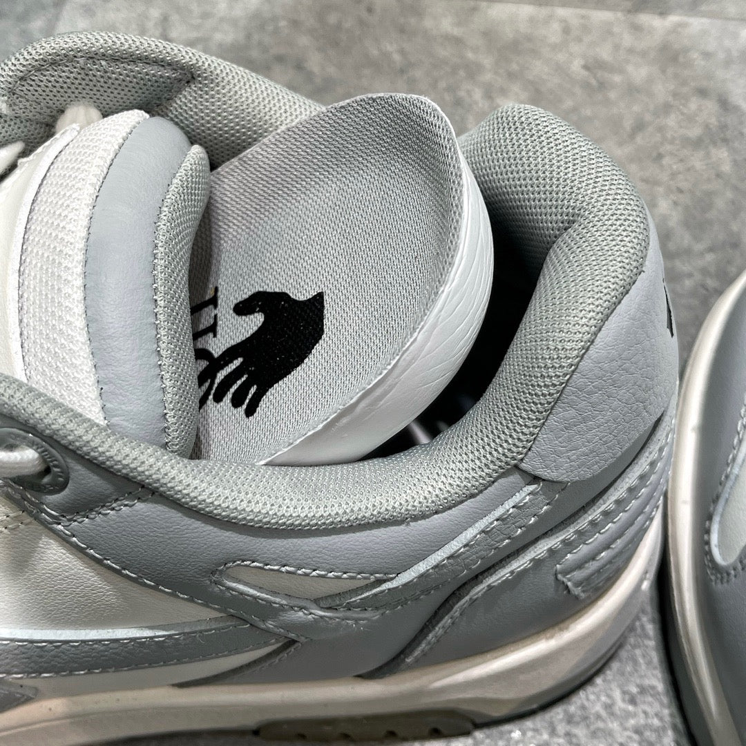 OFF W OUT OF OFFICE SNEAKERS