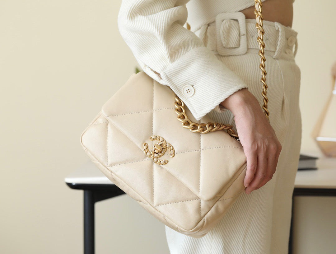 CC 19 BAG