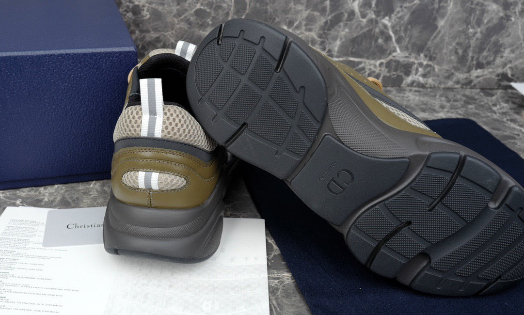 CD B22 SNEAKERS