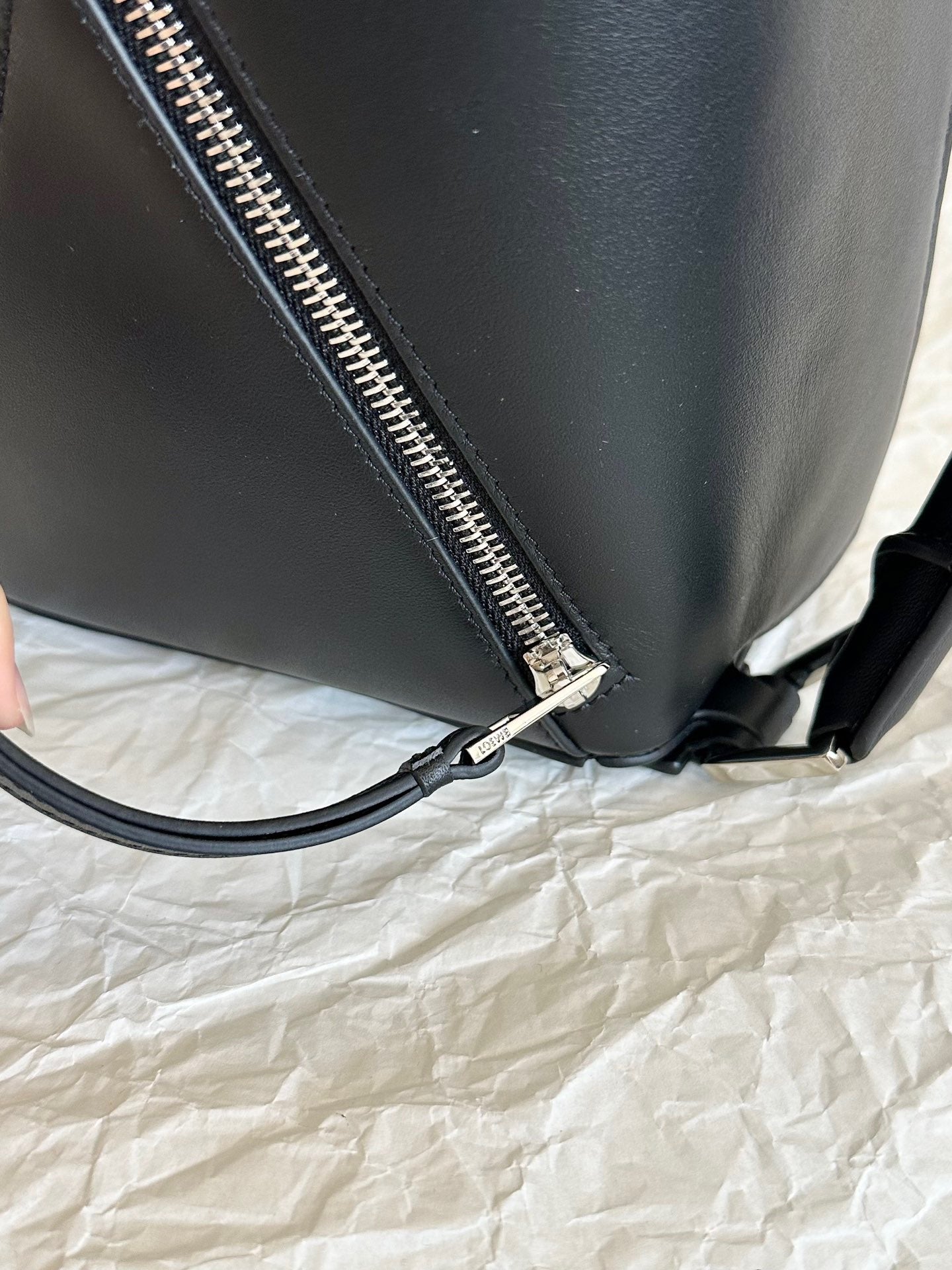 LOEW SMALL PUZZLE EDGE BAG