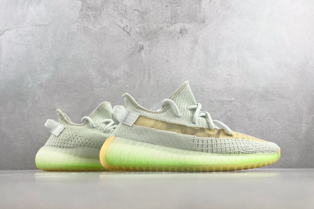 YEEZY BOOST 350 V2