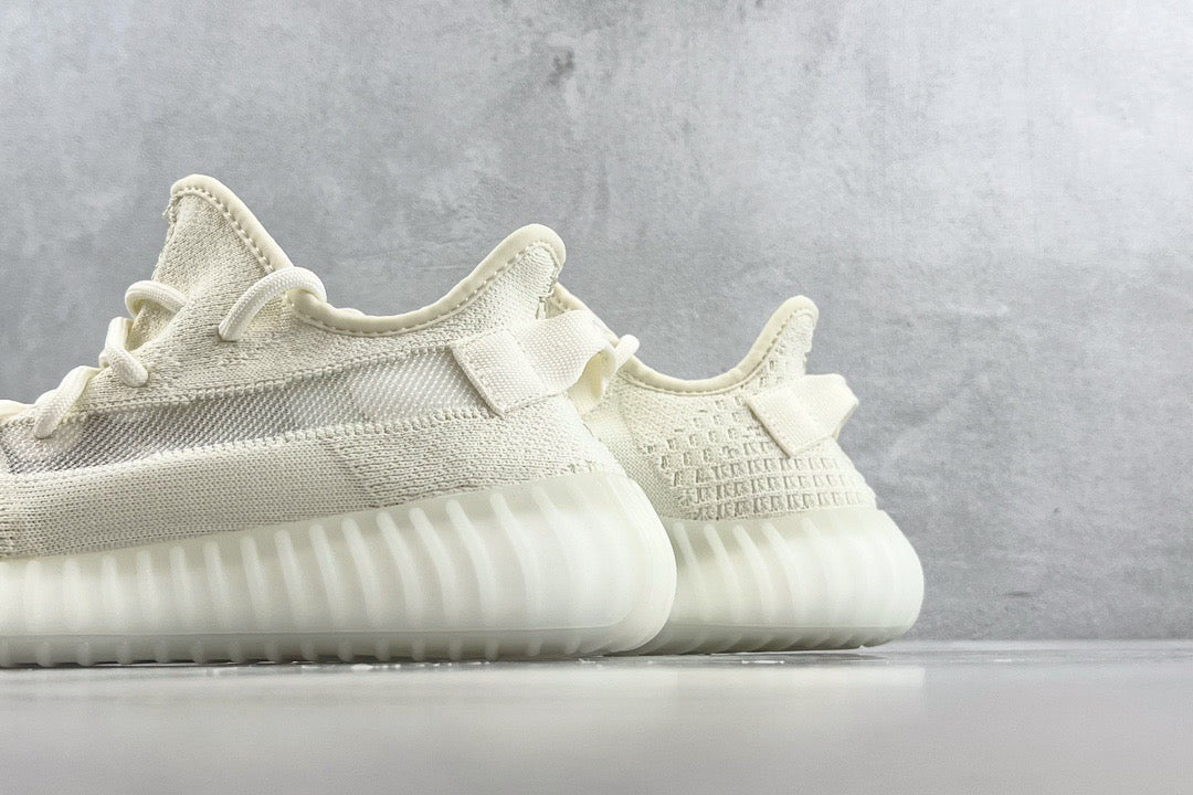 YEEZY BOOST 350 V2