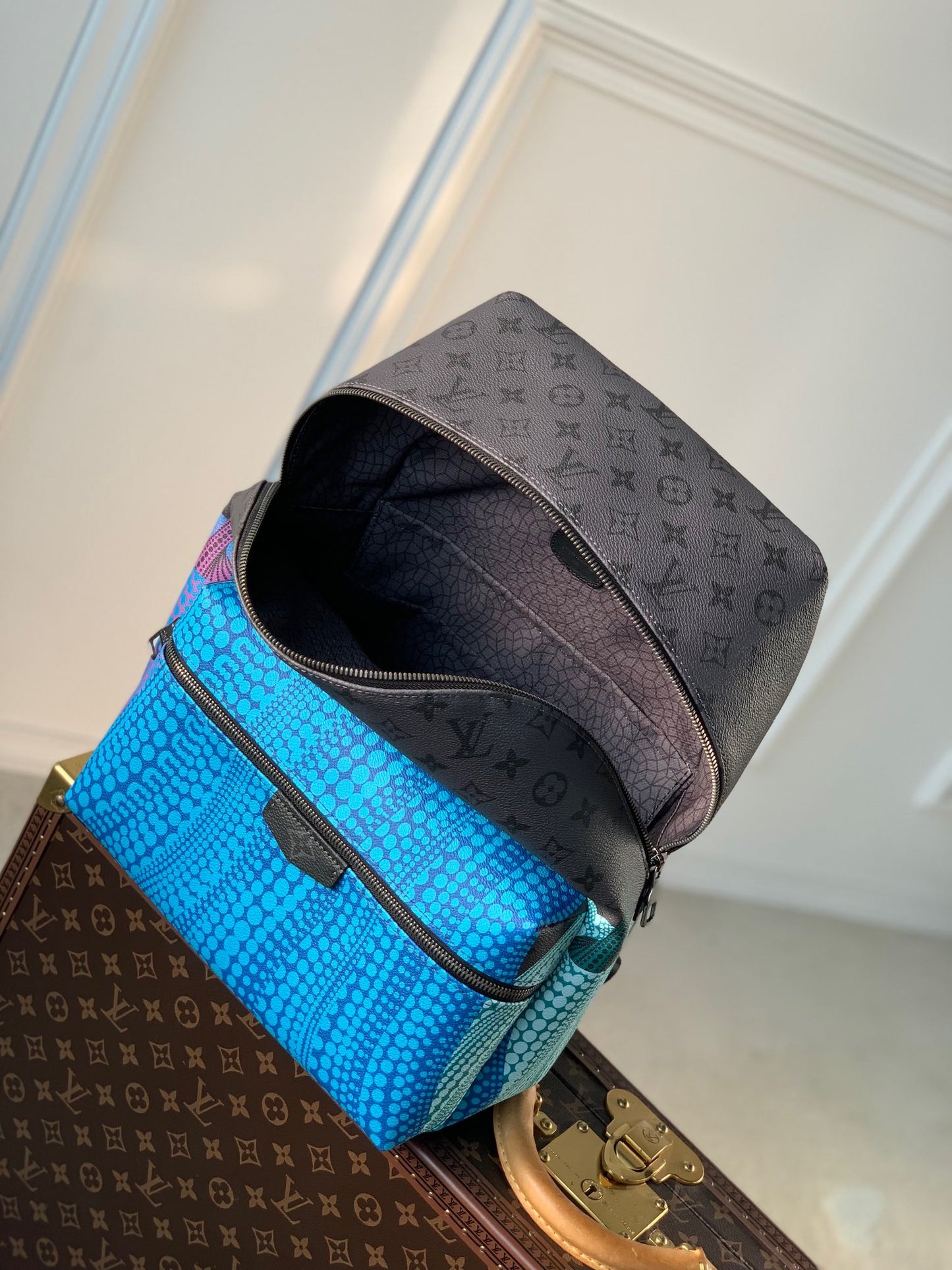 LOU DISCOVERY BACKPACK