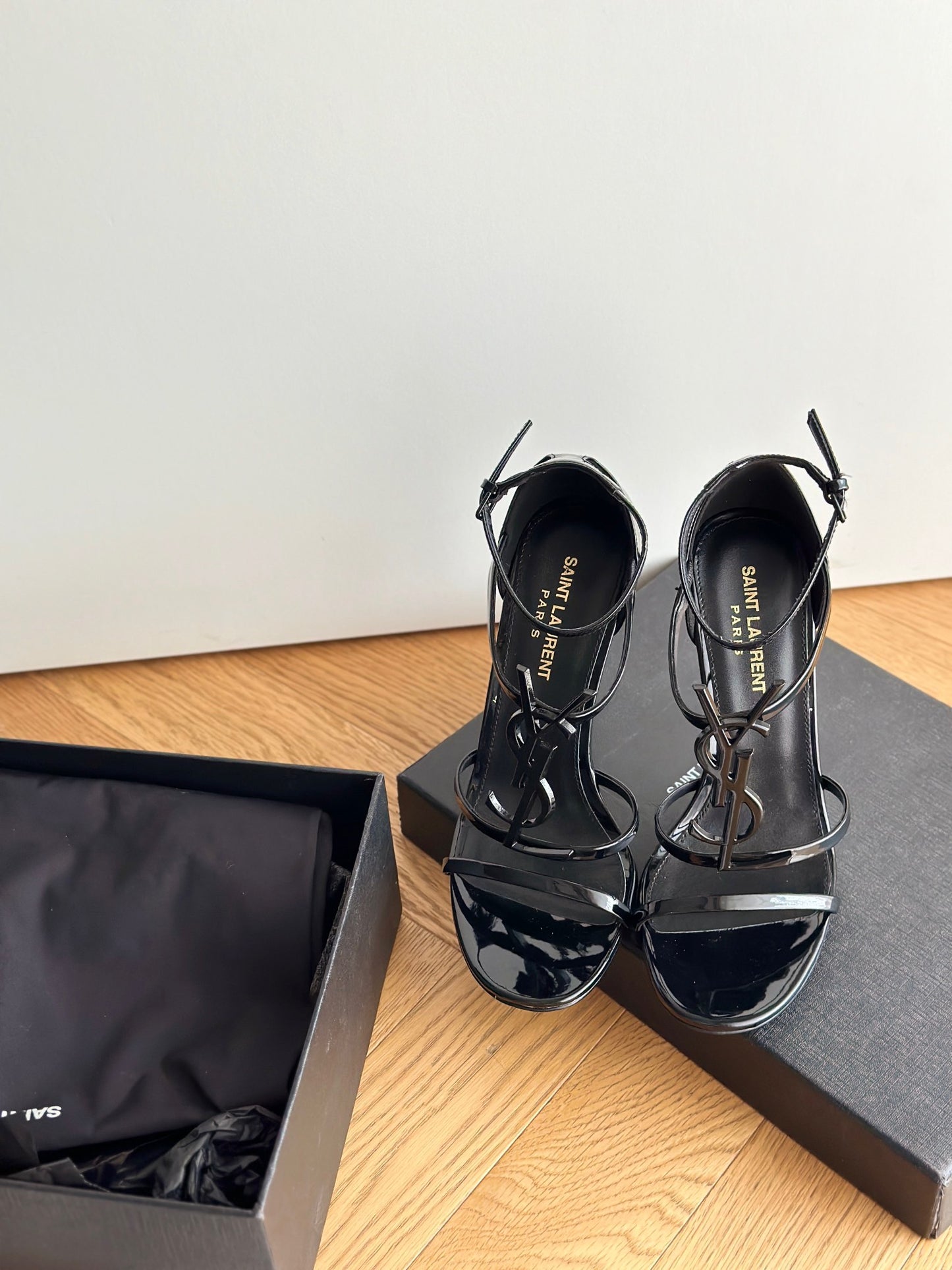 SL HEELS