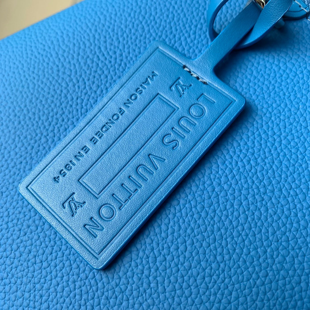 LOU TAKEOFF POUCH