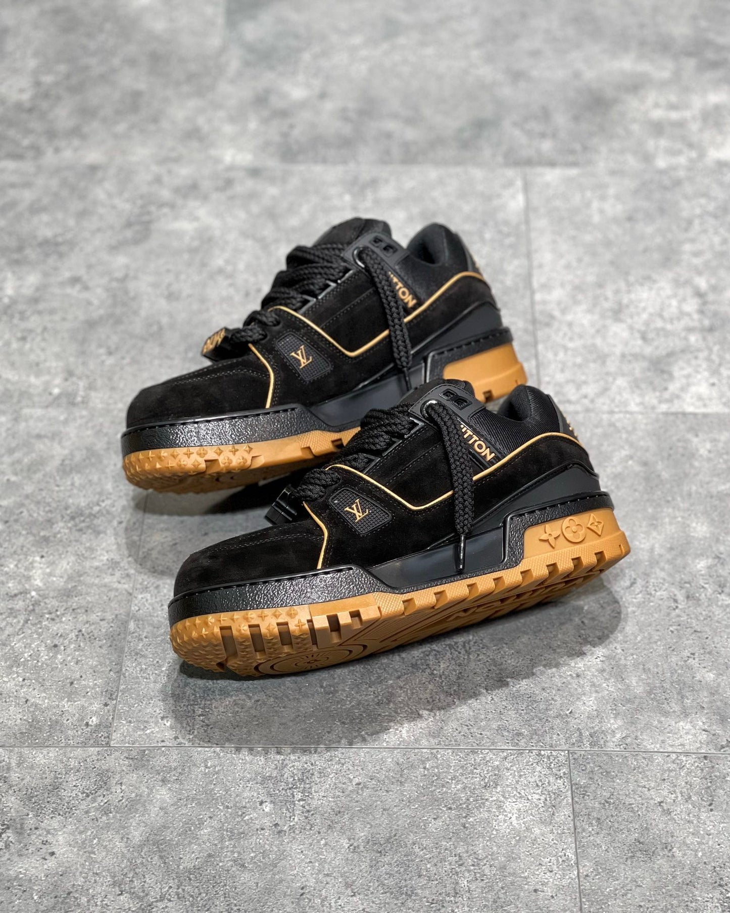 LOU TRAINERS
