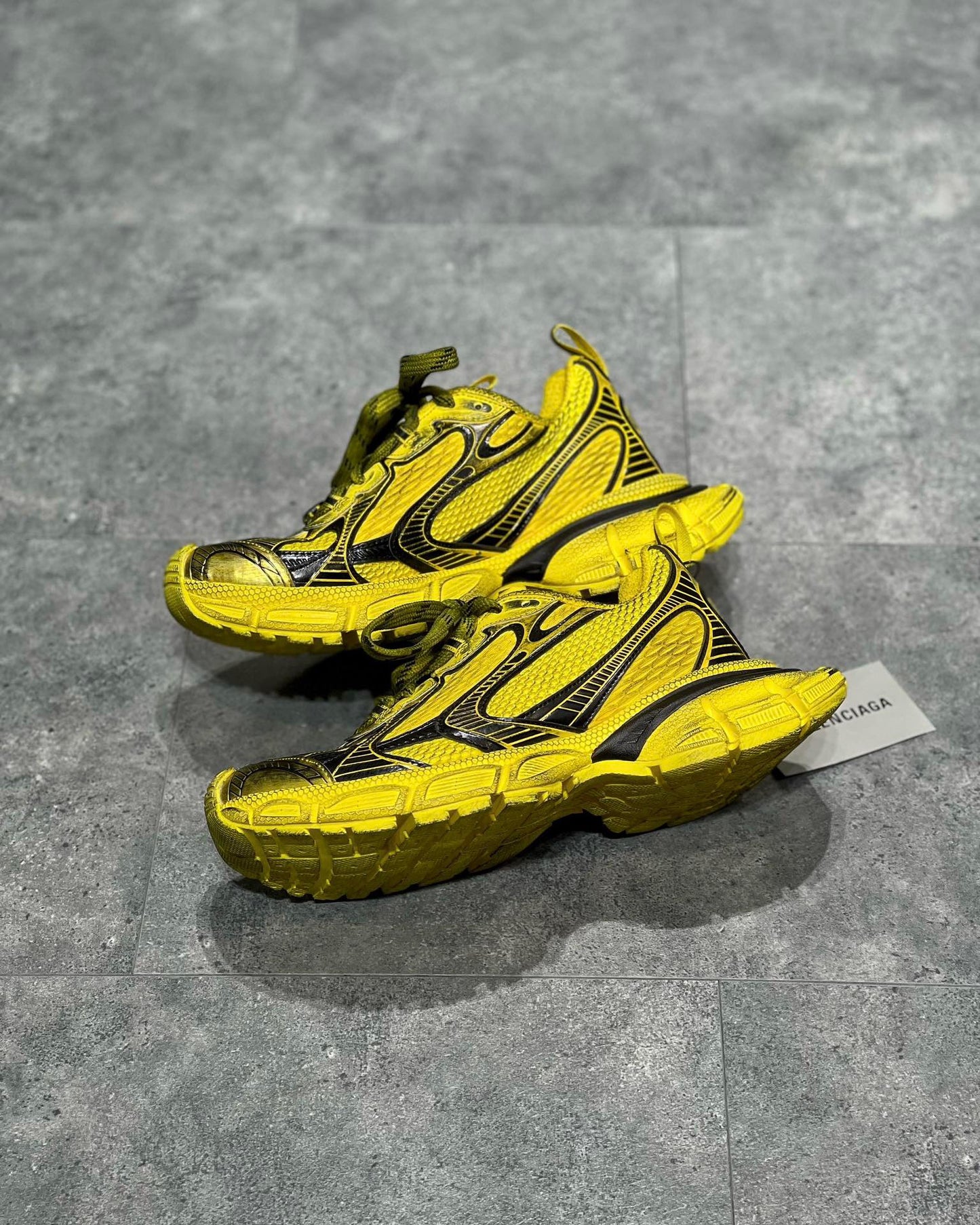 BAL 3XL TRAINERS