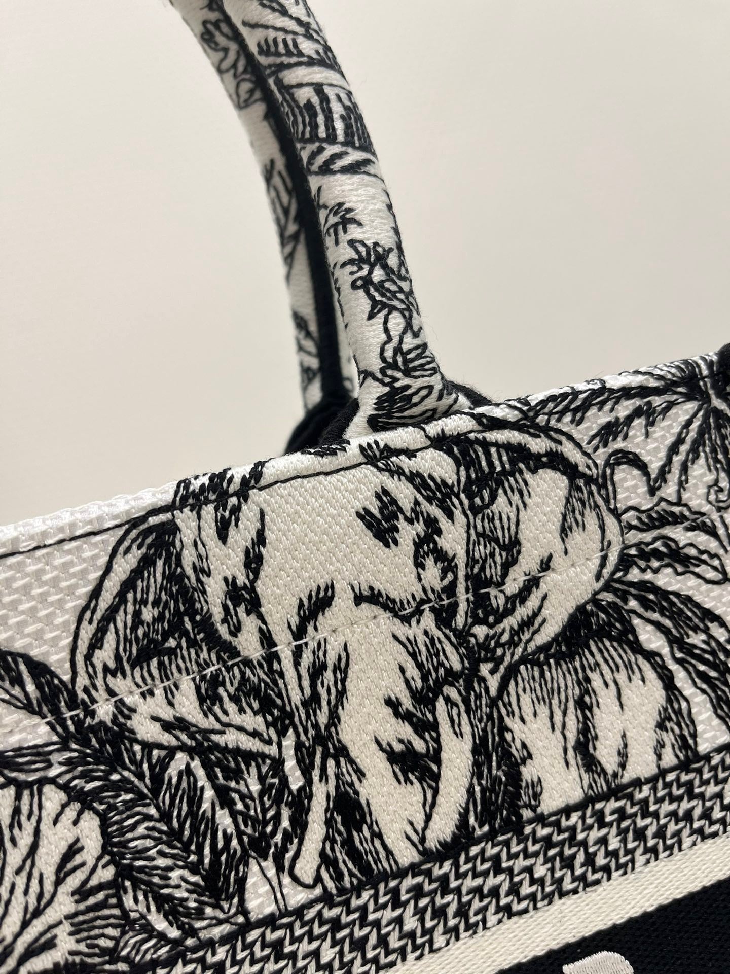 CD SMALL BOOK TOTE BAG