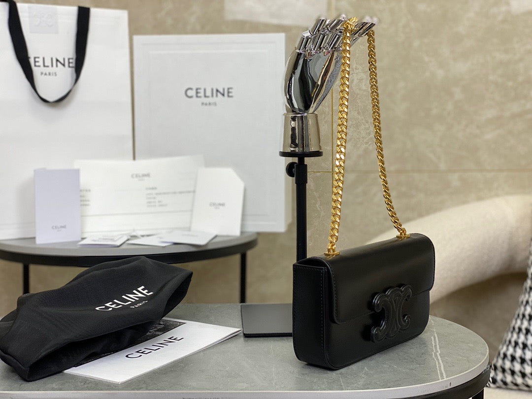 CEL TRIOMPHE SHOULDER BAG