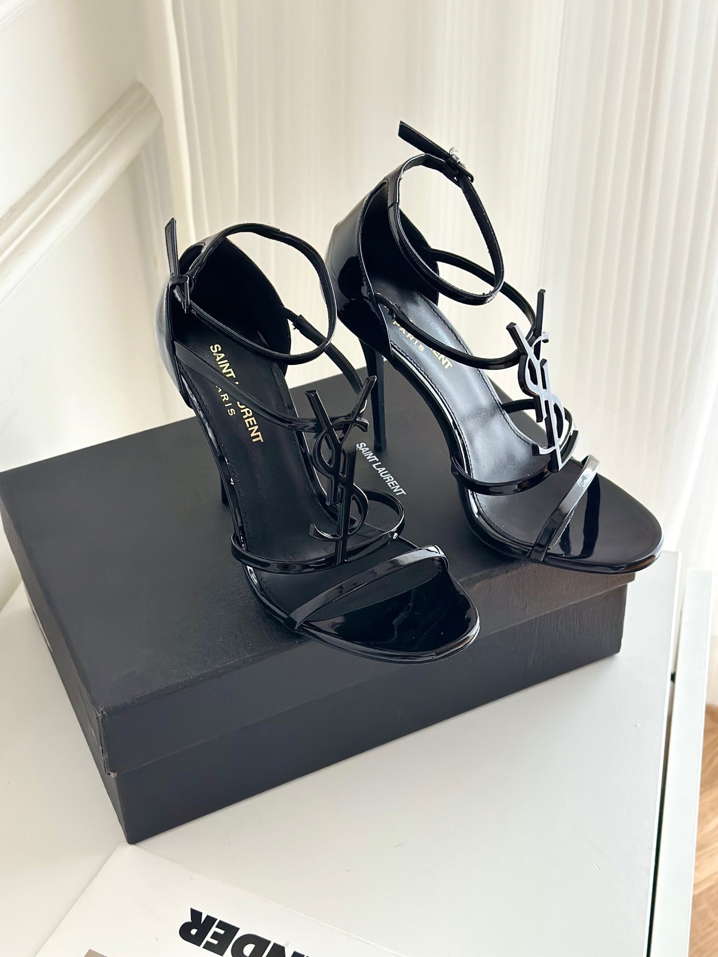 SL HEELS