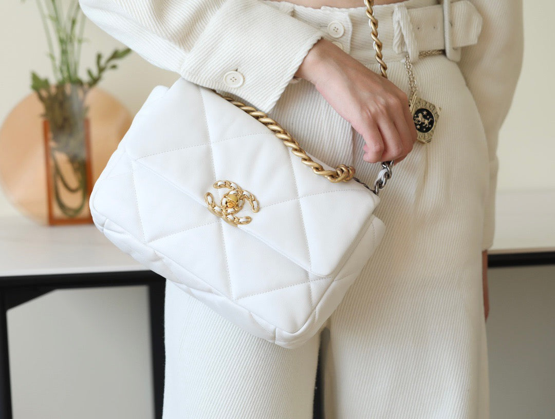 CC 19 BAG