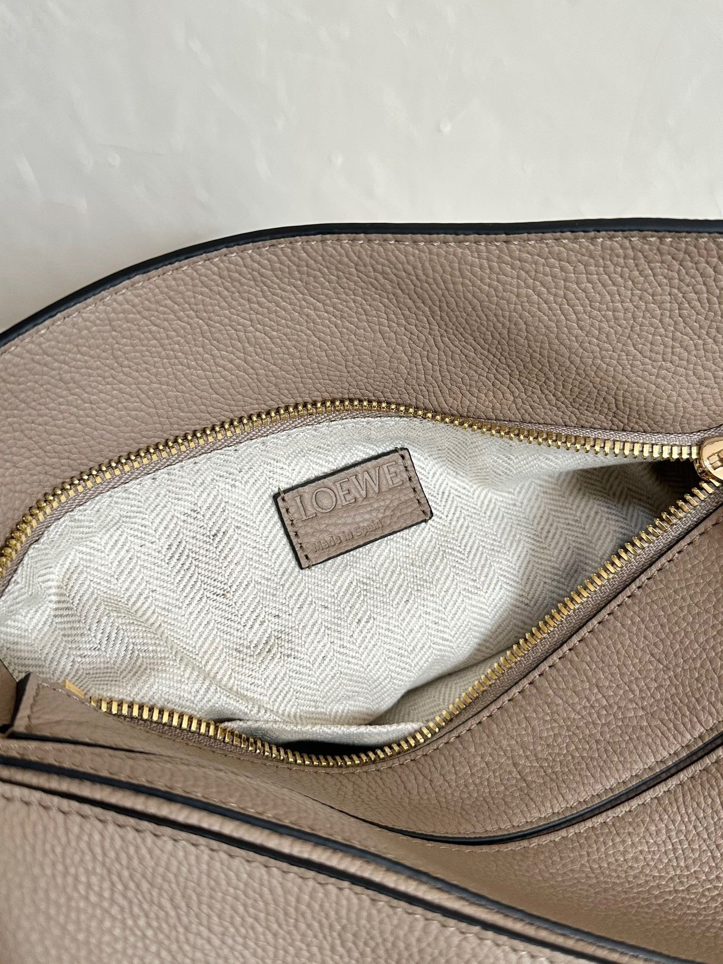 LOEW SMALL PUZZLE EDGE BAG
