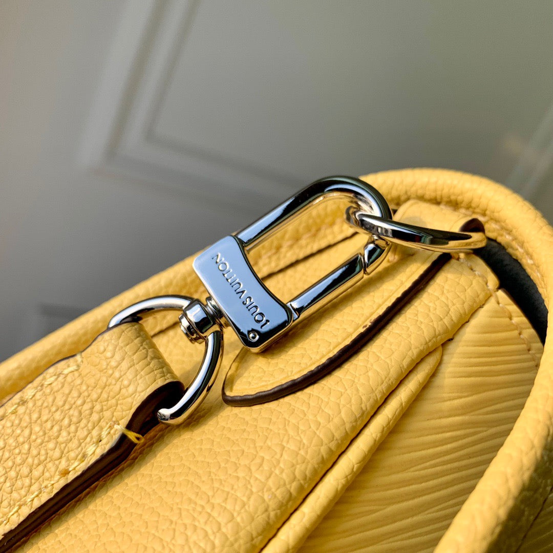 LOU BUCI BAG