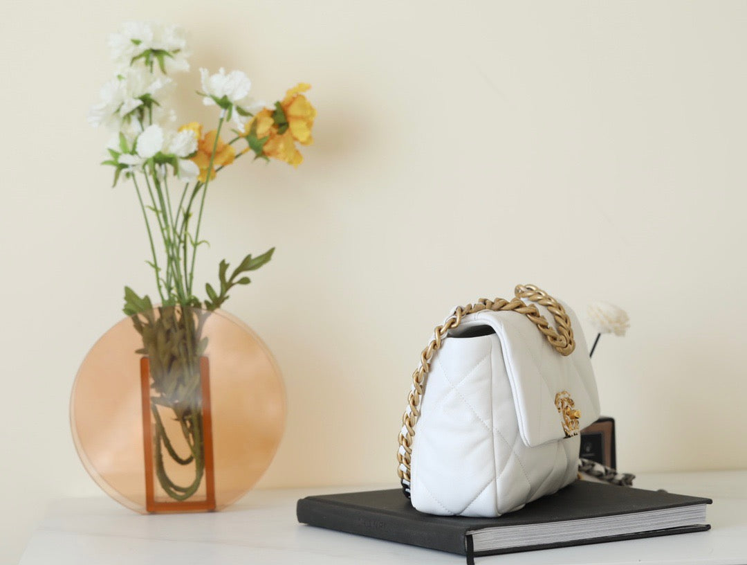 CC 19 BAG