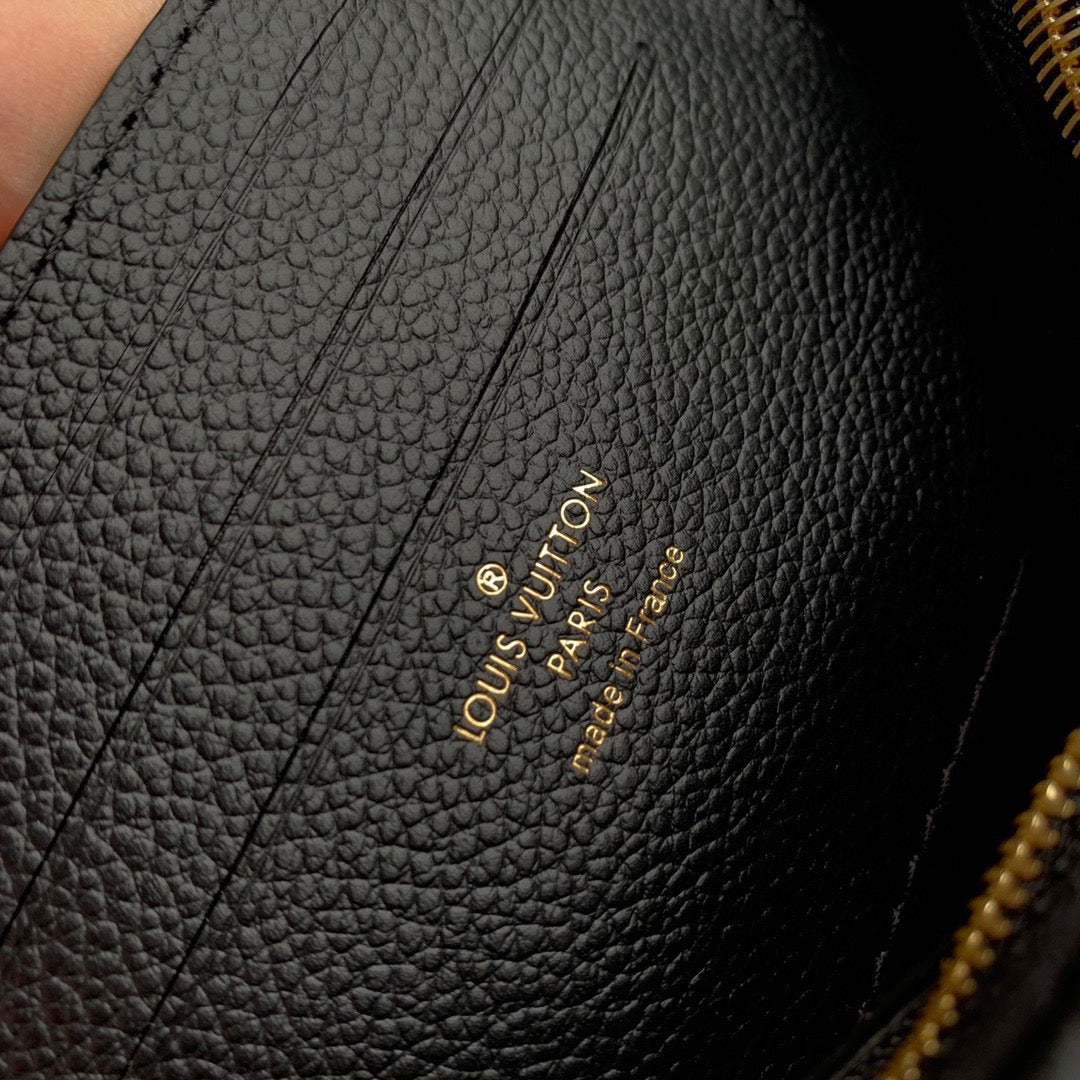 LOU IVY WALLET ON CHAIN BAG