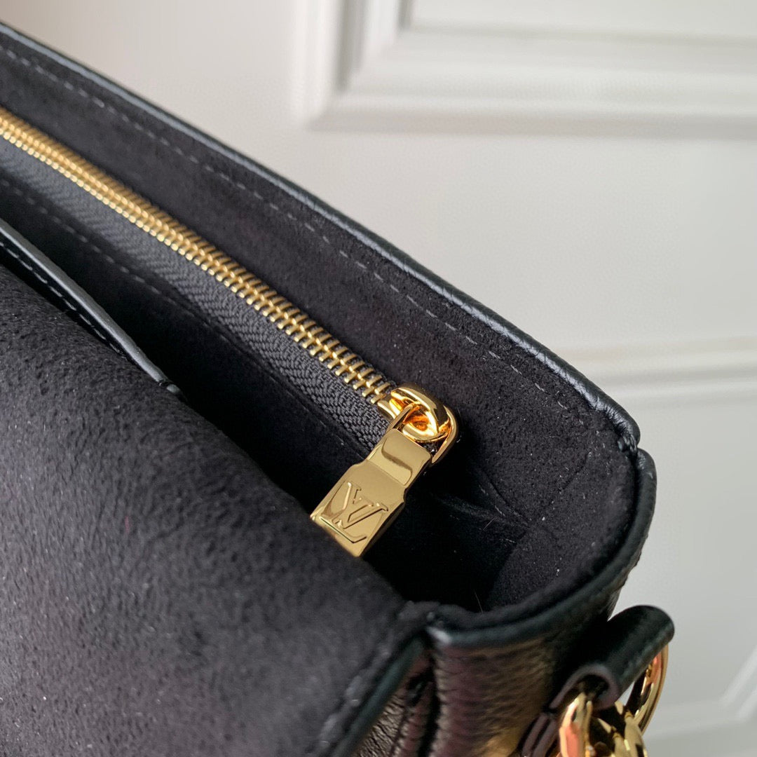 LOU IVY WALLET ON CHAIN BAG