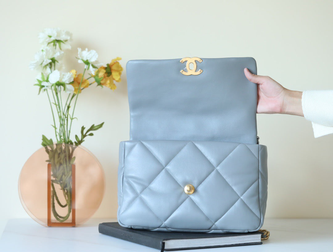 CC 19 BAG