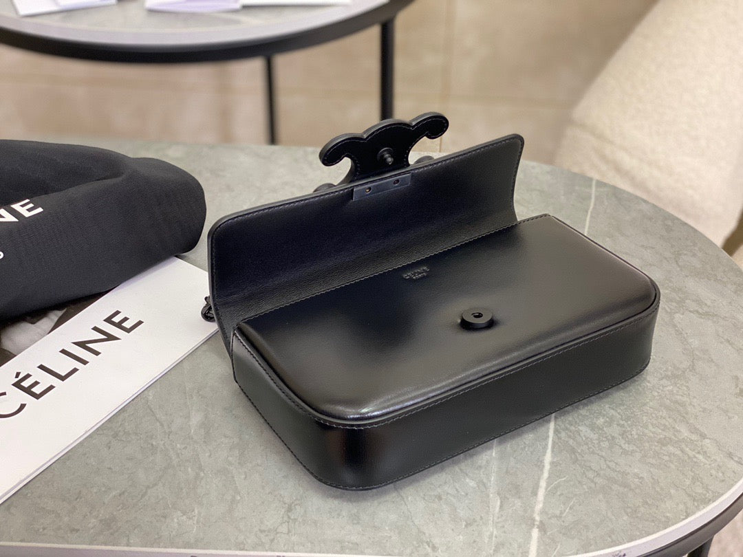 CEL TRIOMPHE SHOULDER BAG