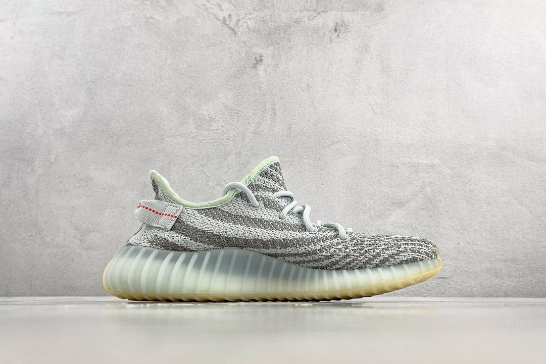 YEEZY BOOST 350 V2