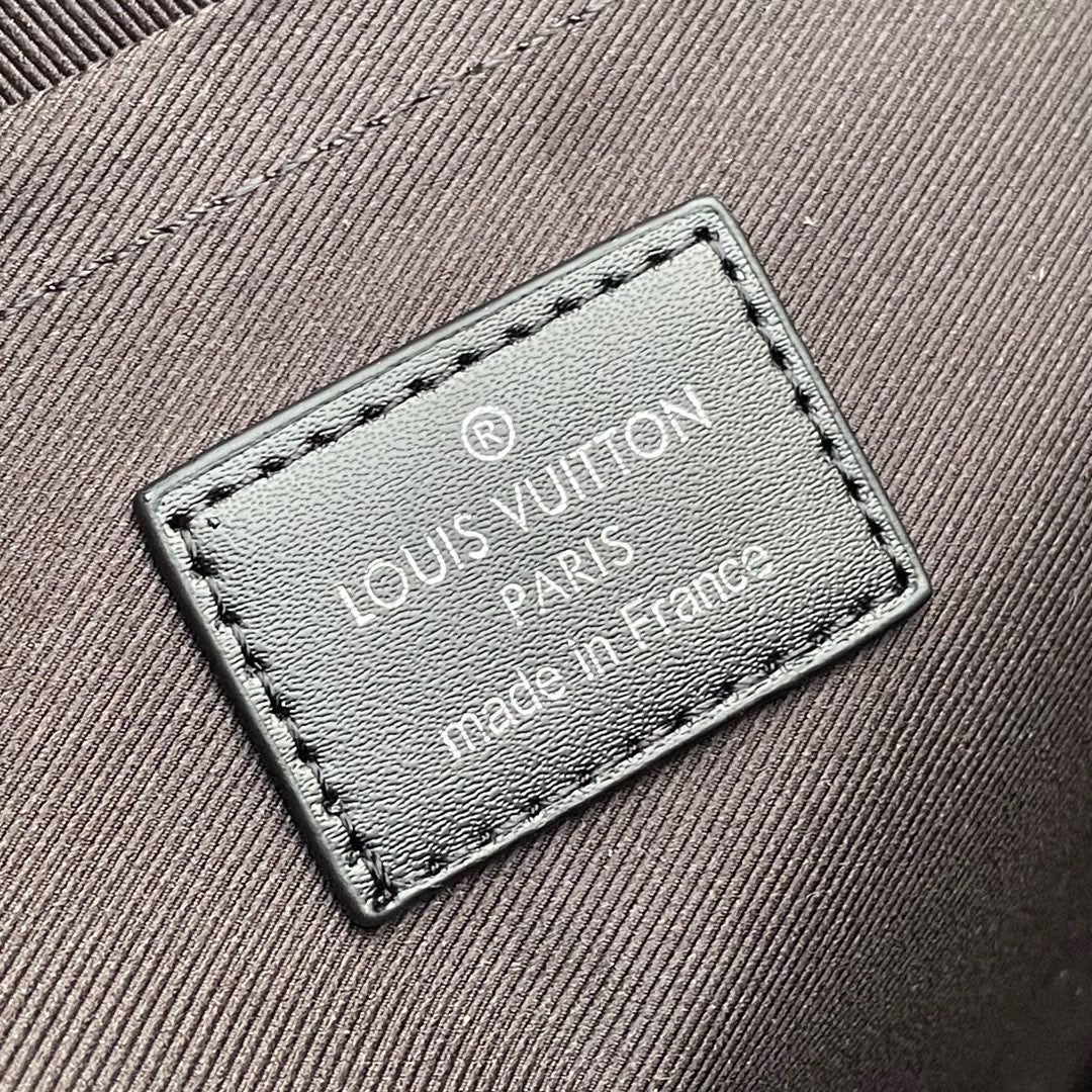 LOU POCHETTE VOYAGE MM