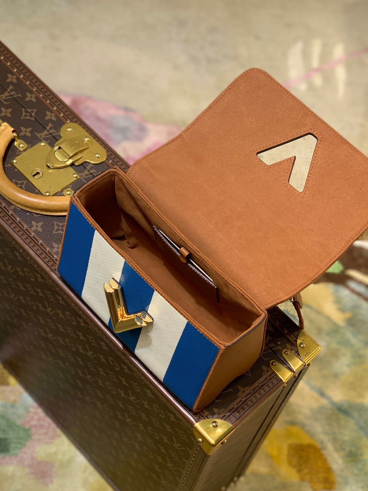 LOU TWIST MM BAG