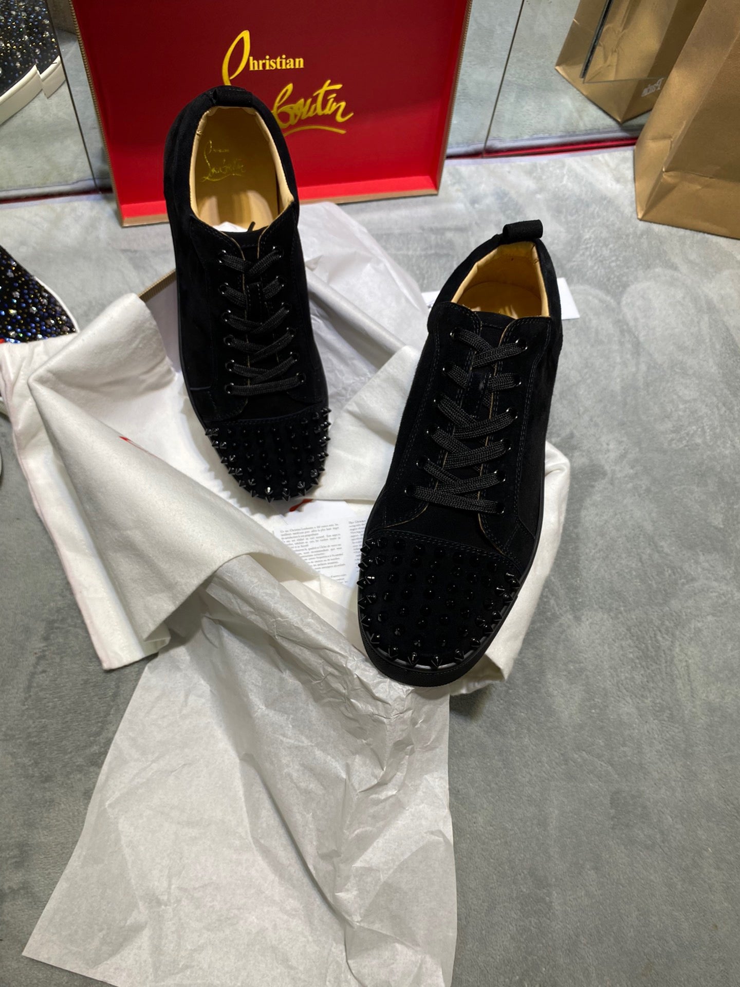 CL SPIKES SNEAKERS
