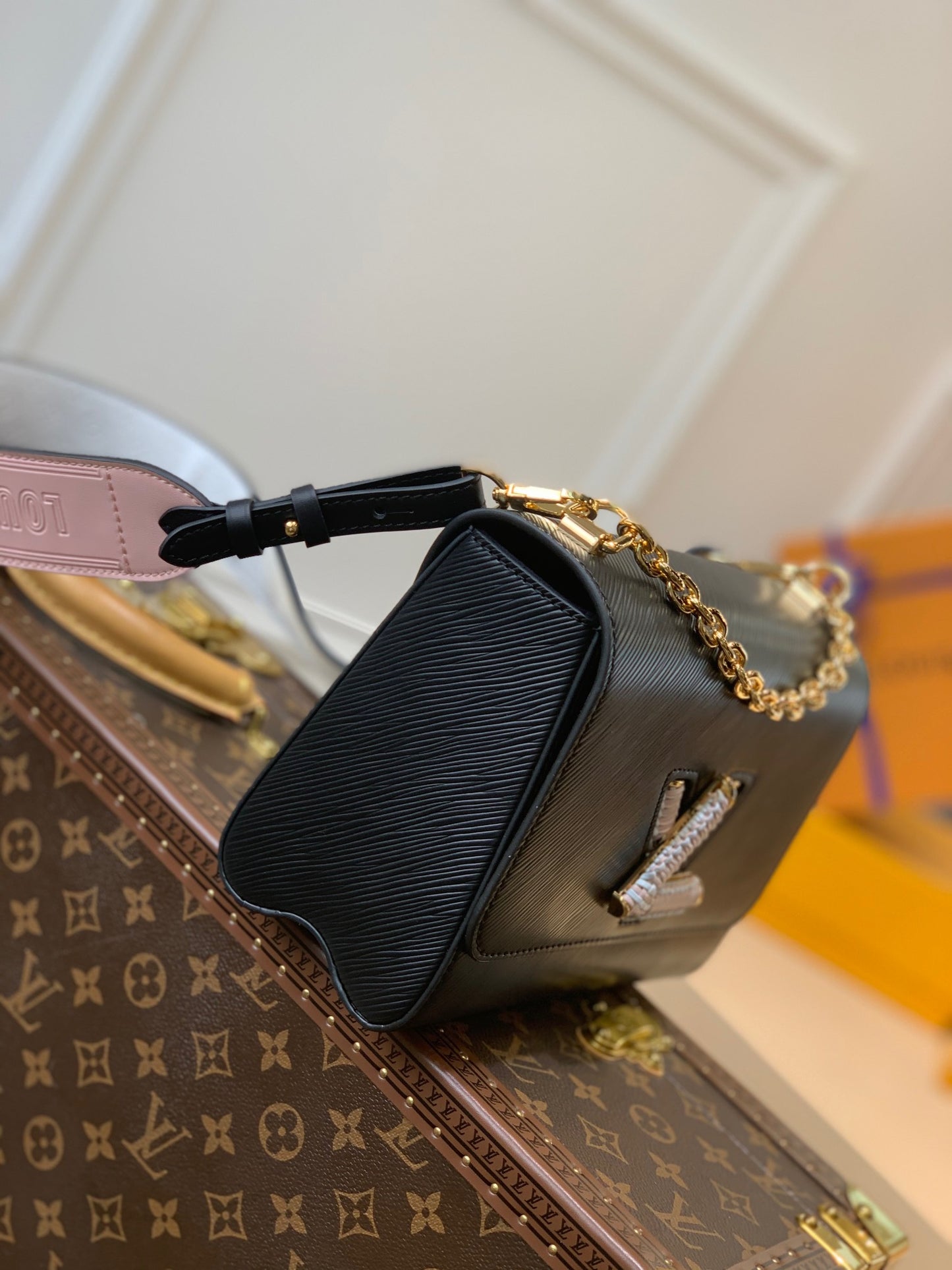 LOU TWIST PM BAG