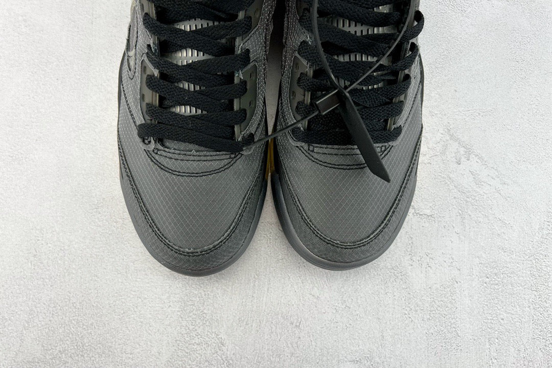 JORDAN X OFF WHIT 5 RETRO