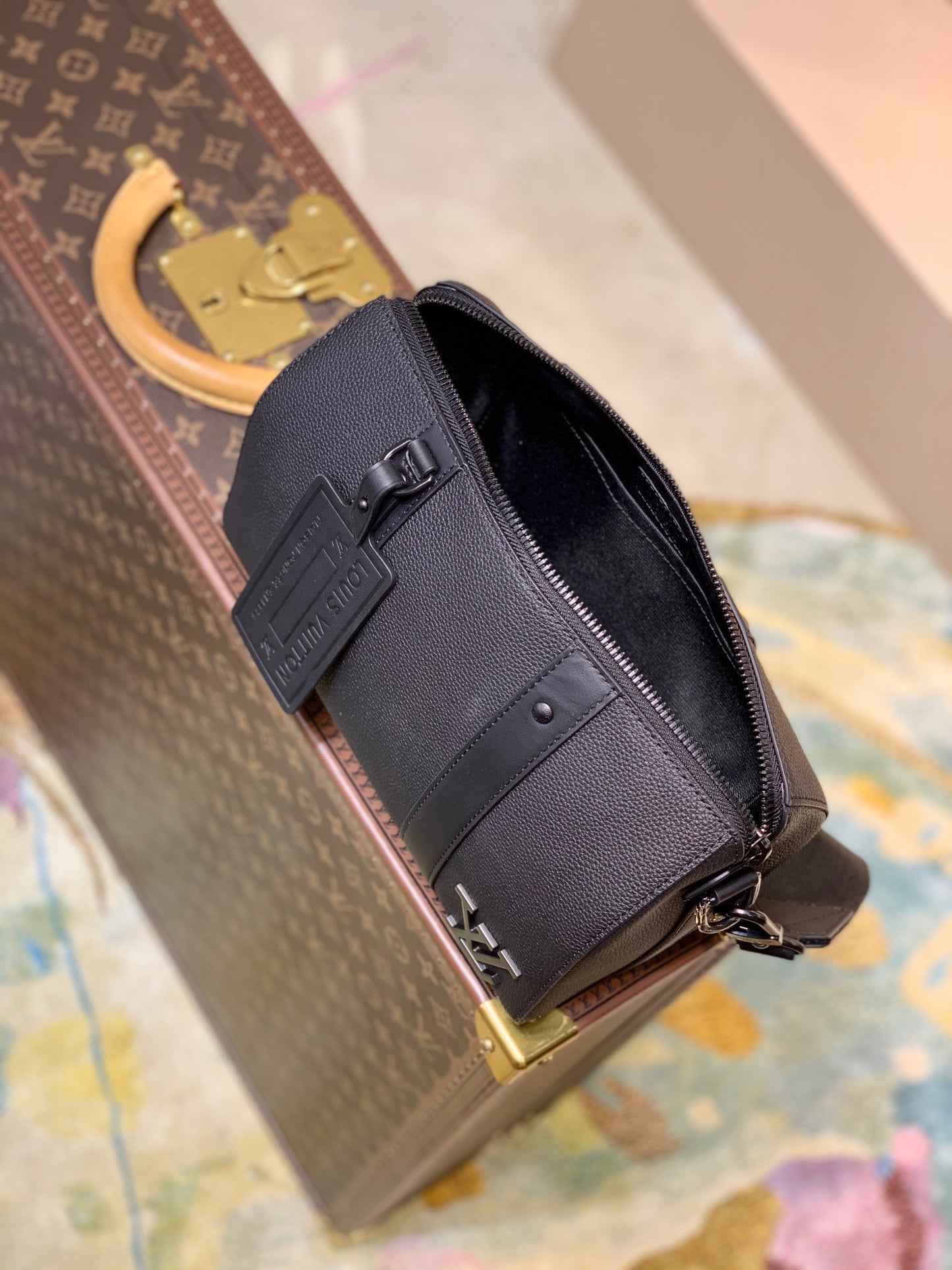 LOU CITY KEEPALL BAG