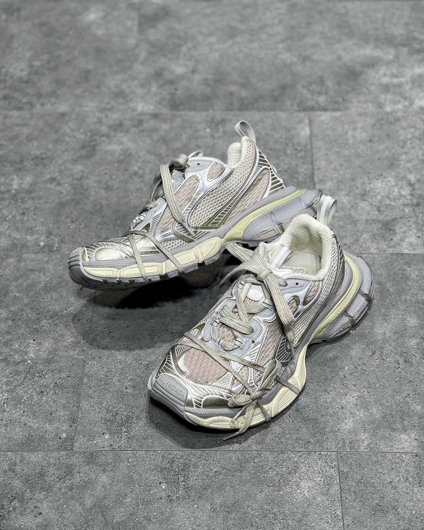 BAL 3XL TRAINERS