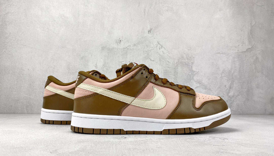 DUNK LOW STUSSY CHERRY