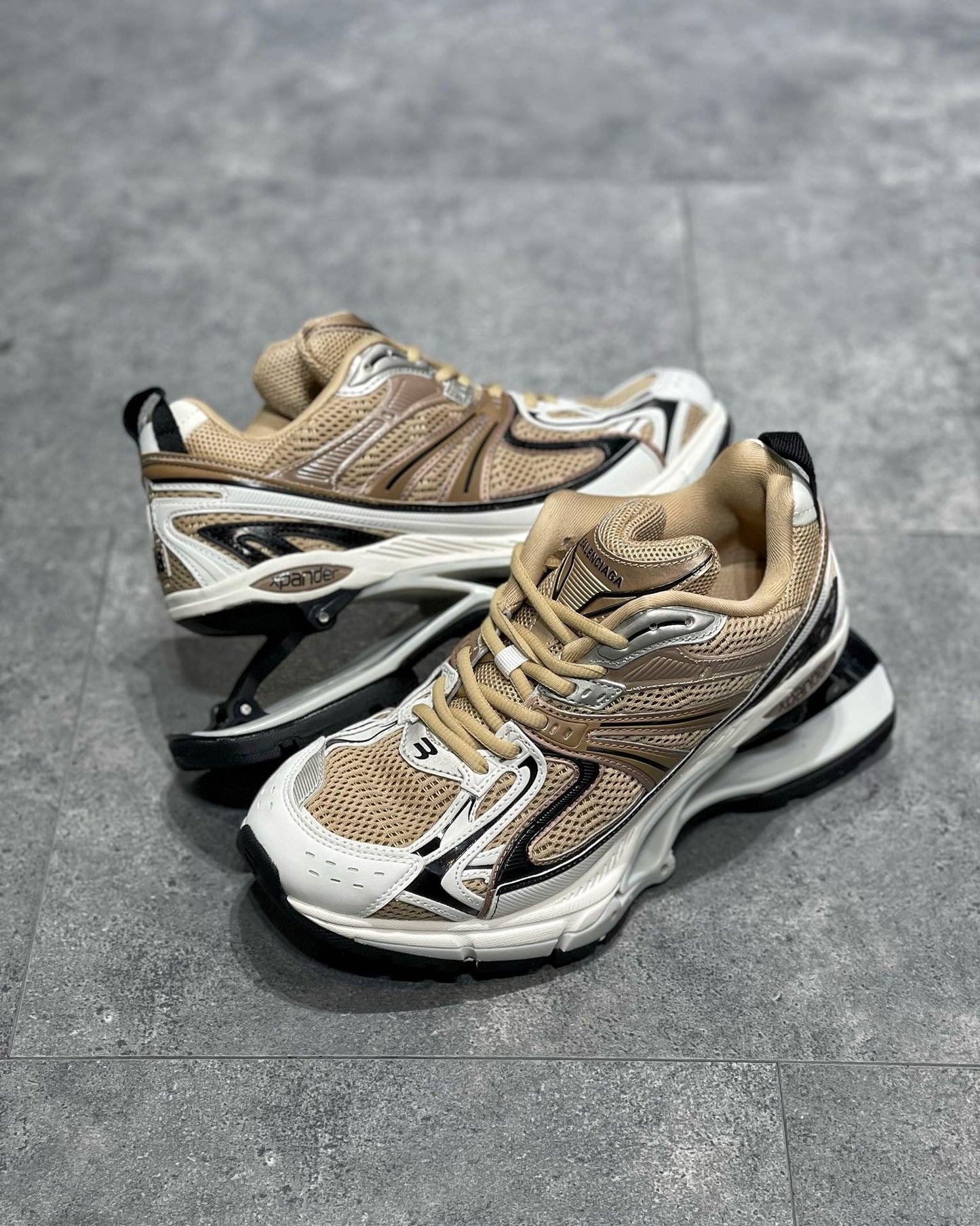 BAL X-PANDER TRAINERS