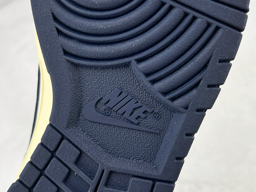 DUNK LOW MIDNIGHT NAVY