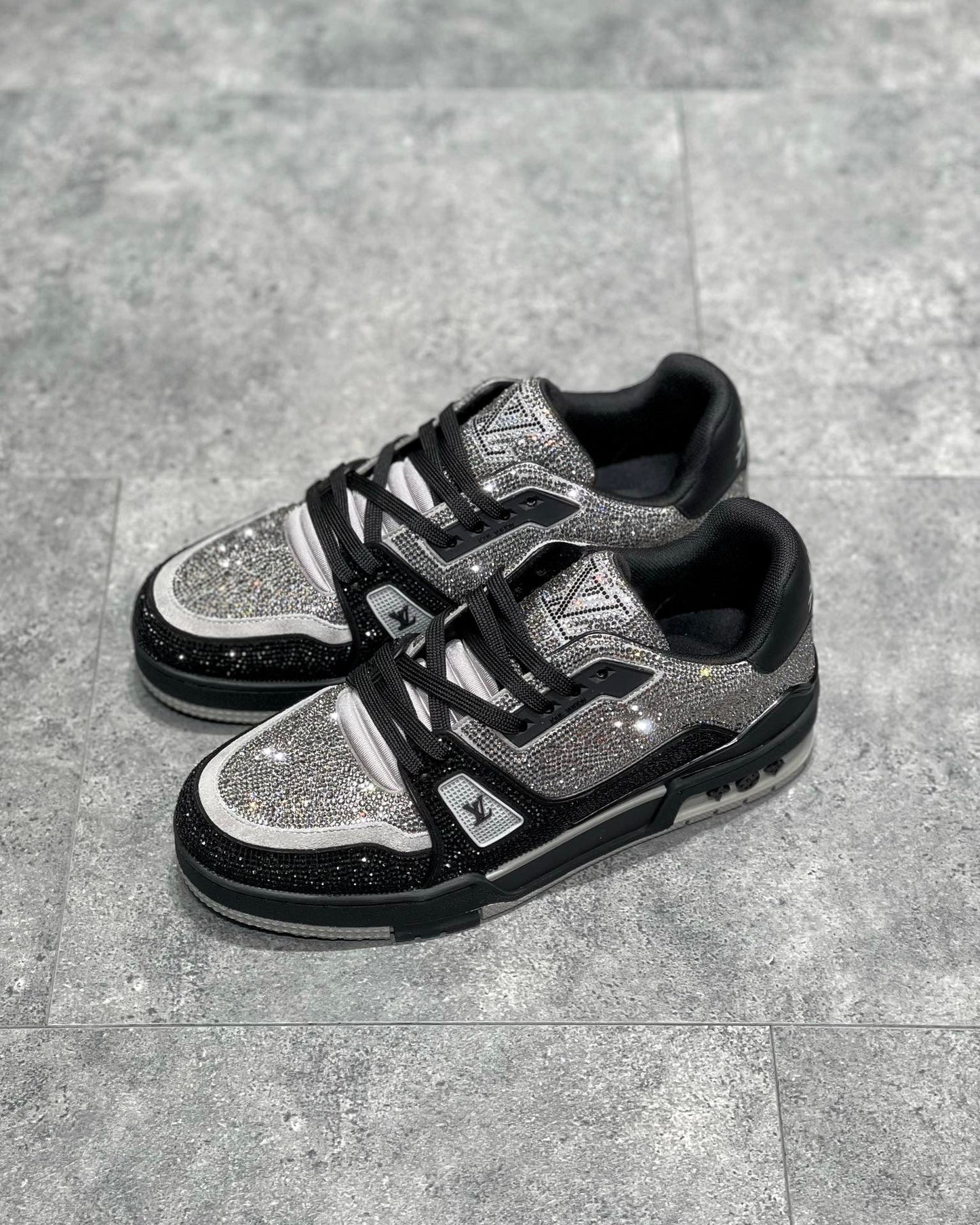 LOU TRAINERS
