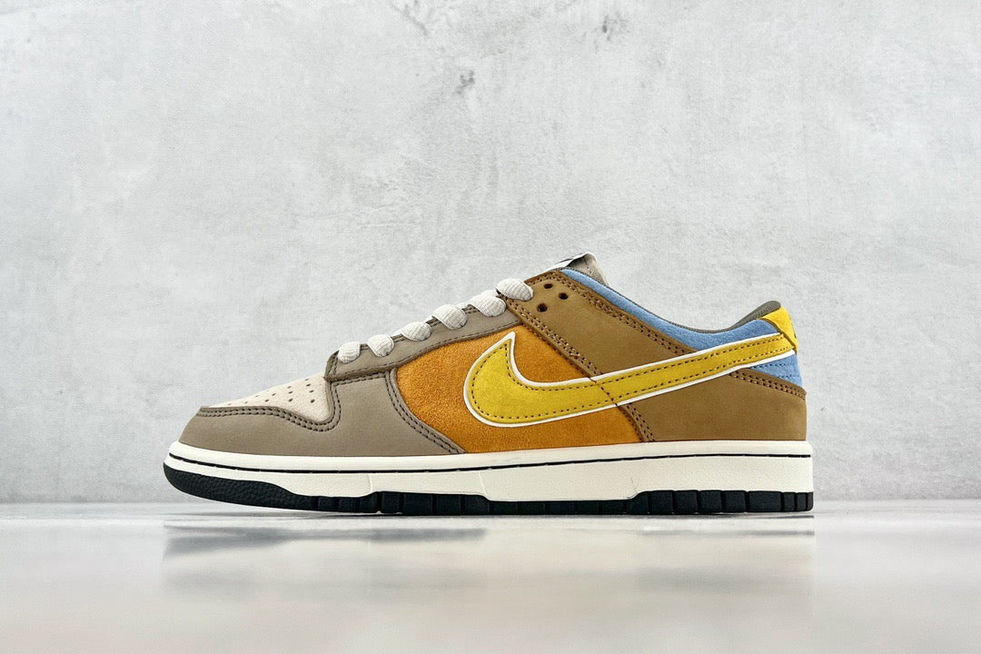 DUNK LOW x OTOMO KATUSHIRO