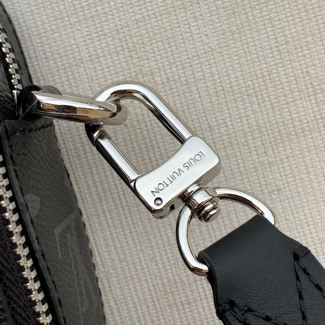 LOU ALPHA WEARABLE WALLET