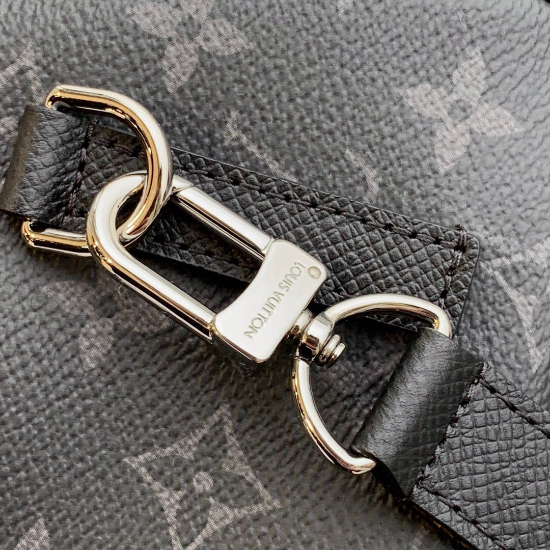 LOU OUTDOOR POUCH