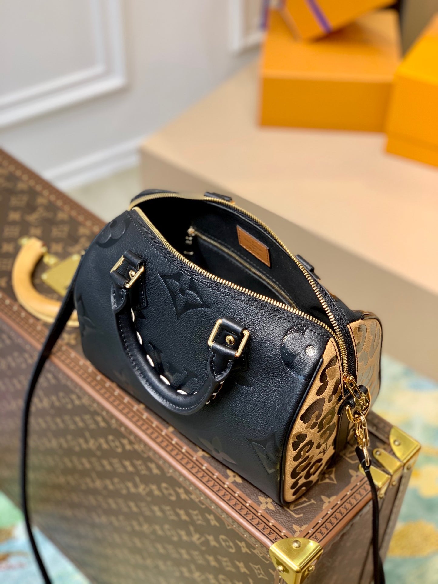 LOU SPEEDY BANDOULIÈRE 25 BAG