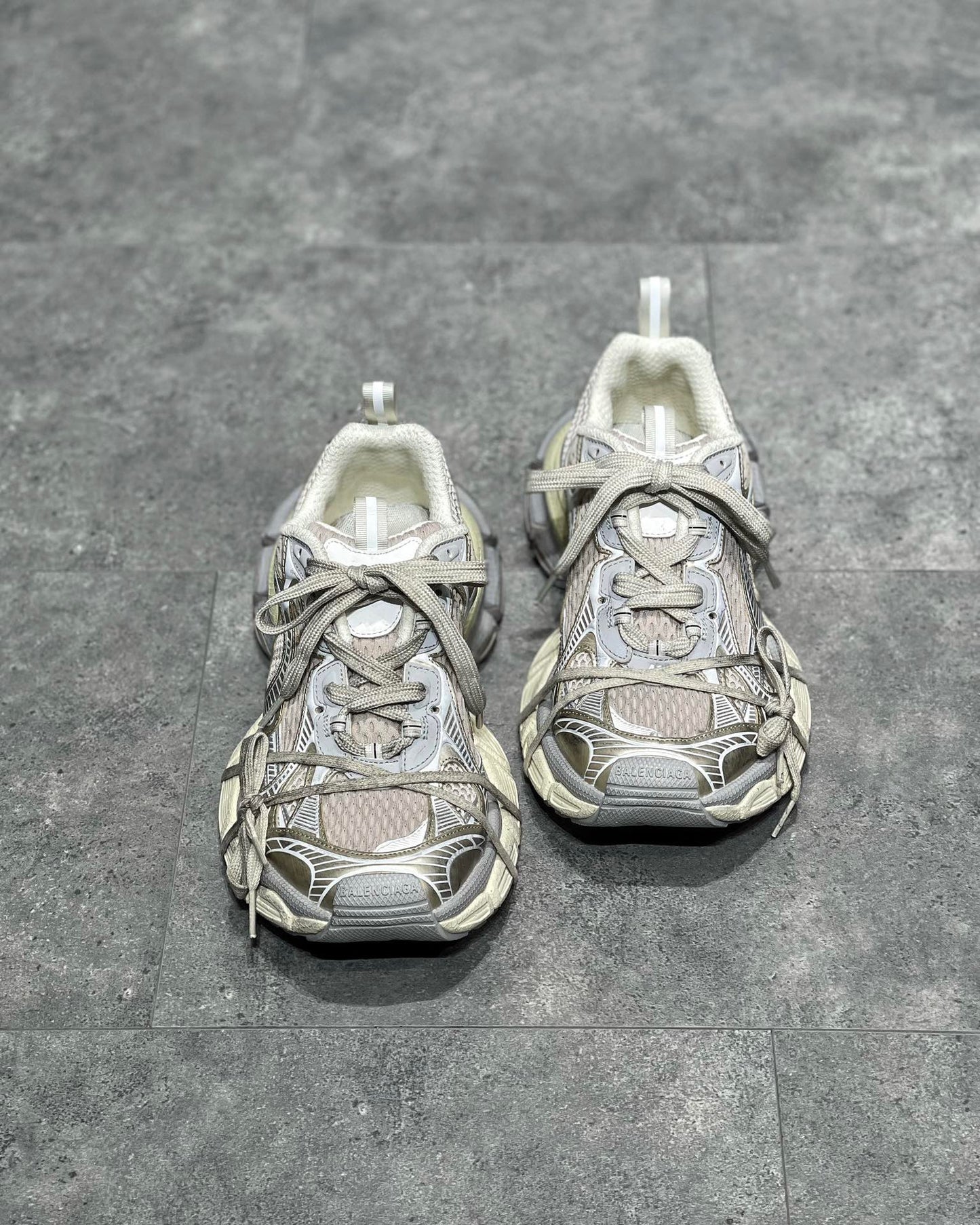 BAL 3XL TRAINERS